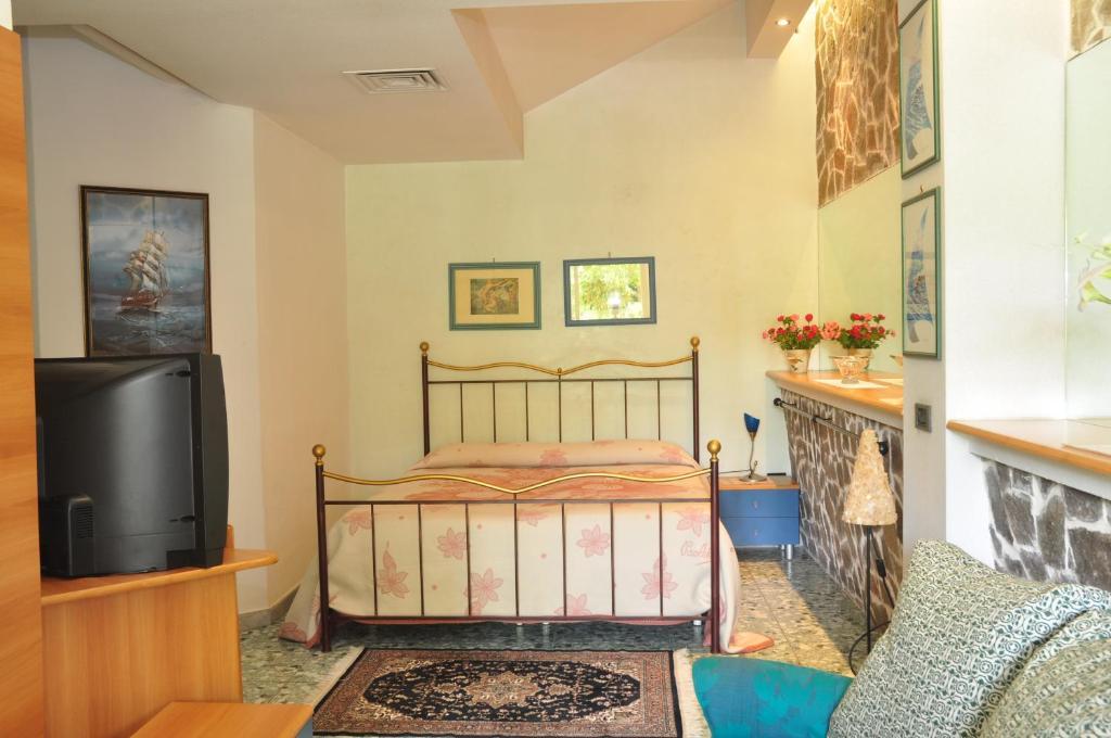 Classic Double Venetian Room,720871957:JPEG