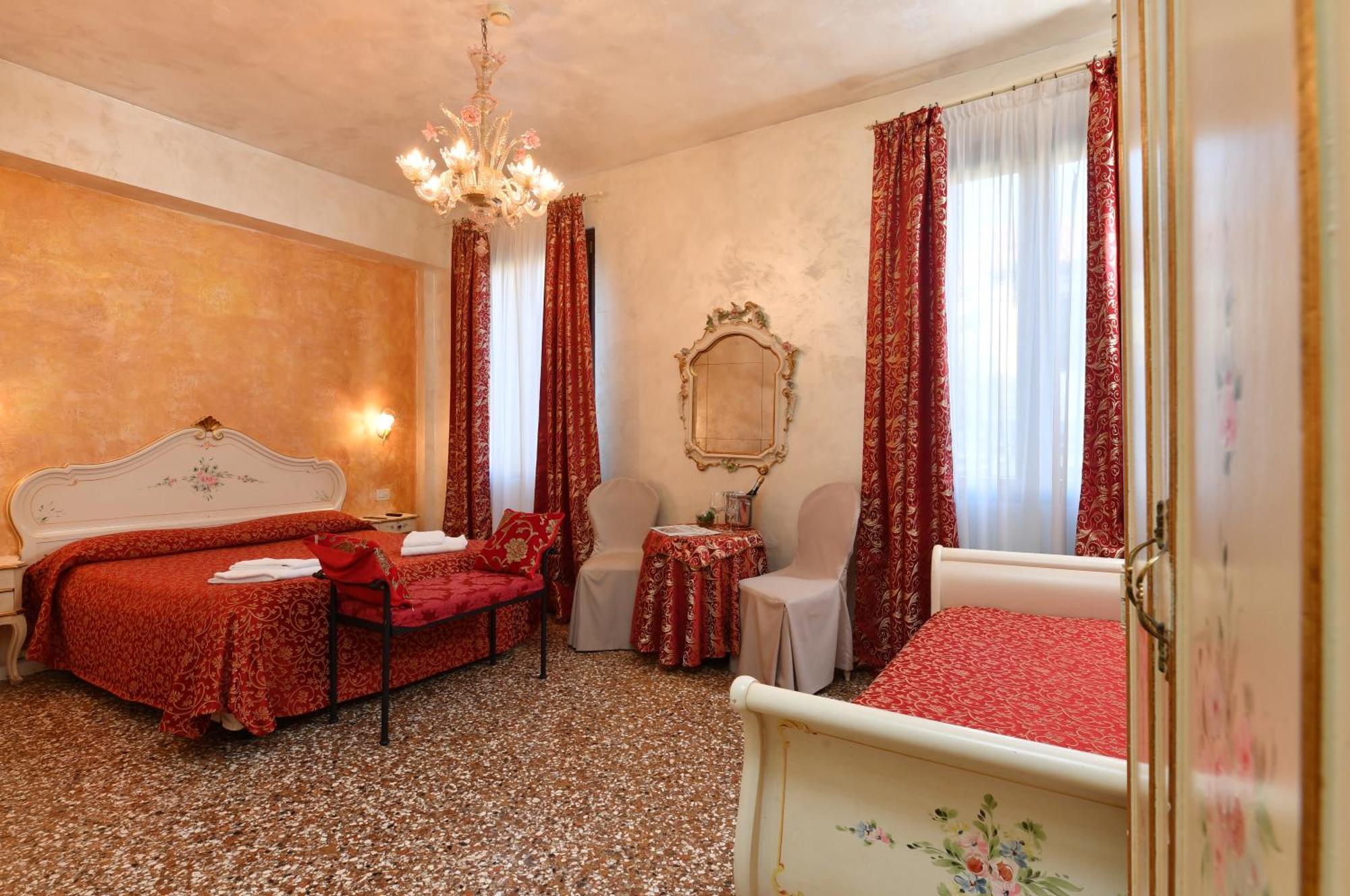 Executive Room,1662397780:JPEG