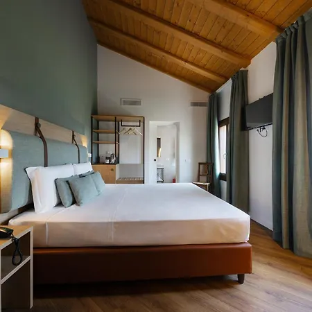 Hotel Venice Resort Airport-2