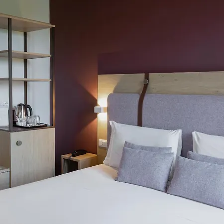 Hotel Venice Resort Airport-3